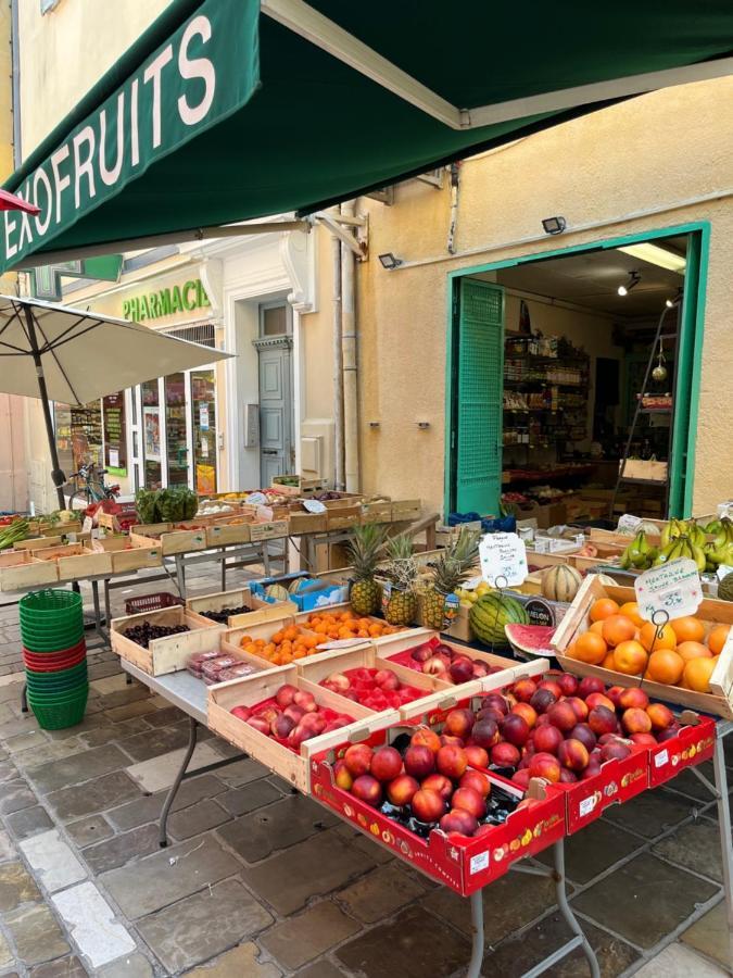 Studio Hyeres -Rue Pietonne Climatisation Lit 160 Tout Equipe - Sabrina Hyères Exterior foto