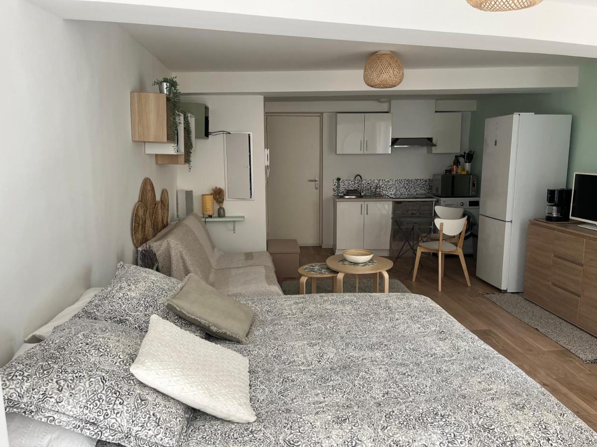 Studio Hyeres -Rue Pietonne Climatisation Lit 160 Tout Equipe - Sabrina Hyères Exterior foto